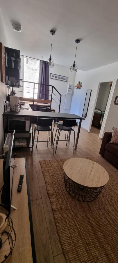 Appartement Chaleureux En Ardeche La Roche-de-Glun Bagian luar foto